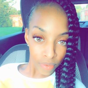 Meet your Posher, Miracle